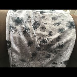 Cassie lularoe skirt large