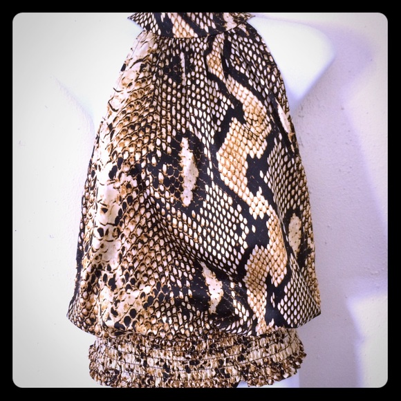 Cache Tops - Sleeveless snake print