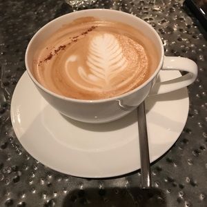 Meet your Posher, Selene