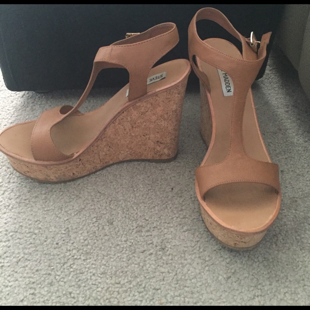 Steven Madden Xtrime Wedge Heels size 10