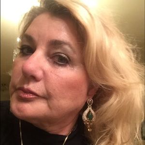 Meet your Posher, Cathy