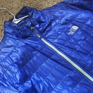 THE NORTH FACE BLUE JACKET