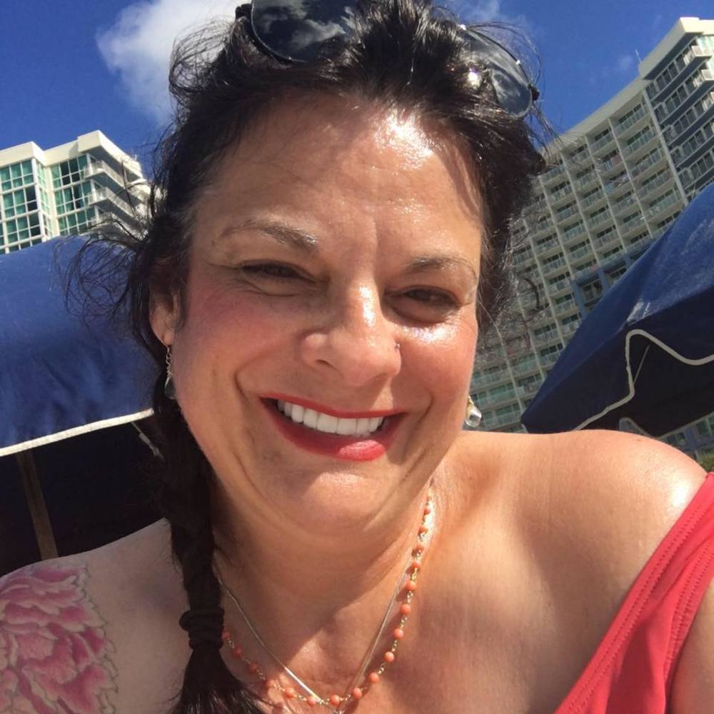 Meet your Posher, Lisa