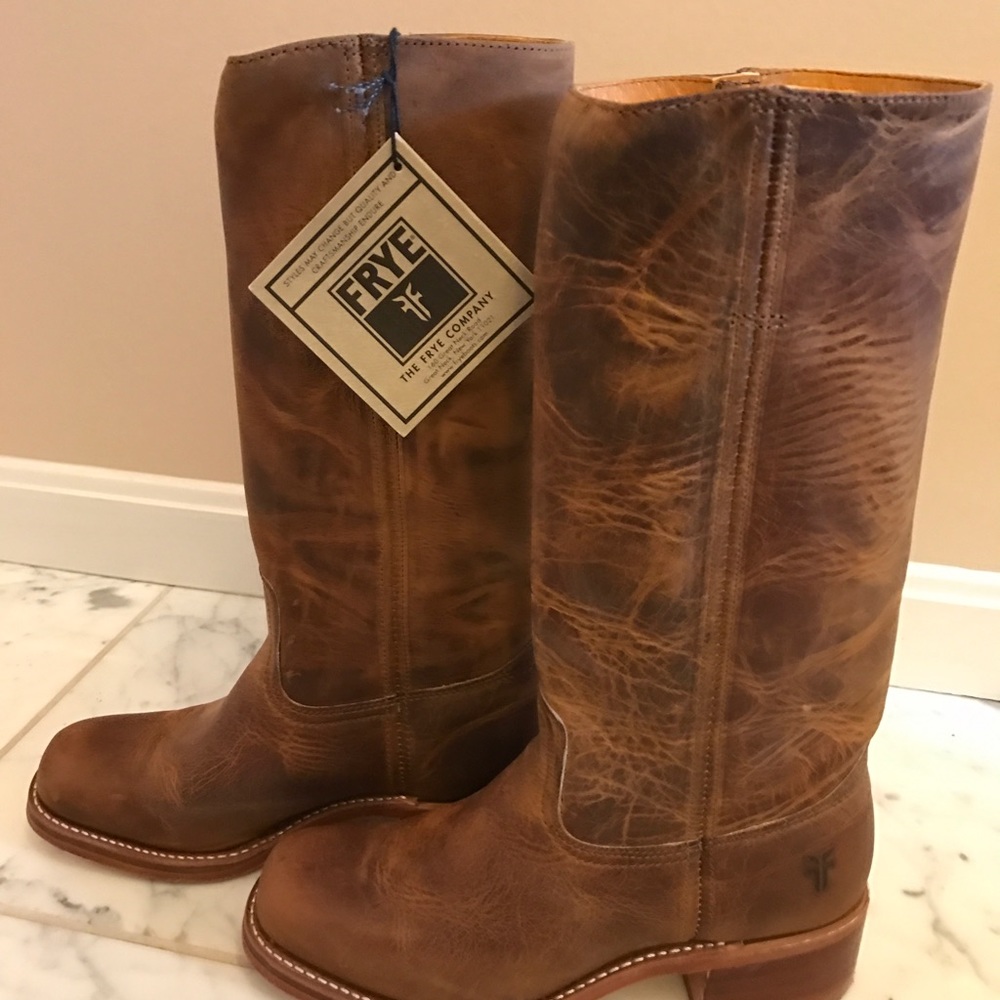 Frye Campus - brand new size 9