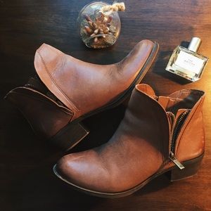Lucky Brand Brenon Leather Ankle Boots