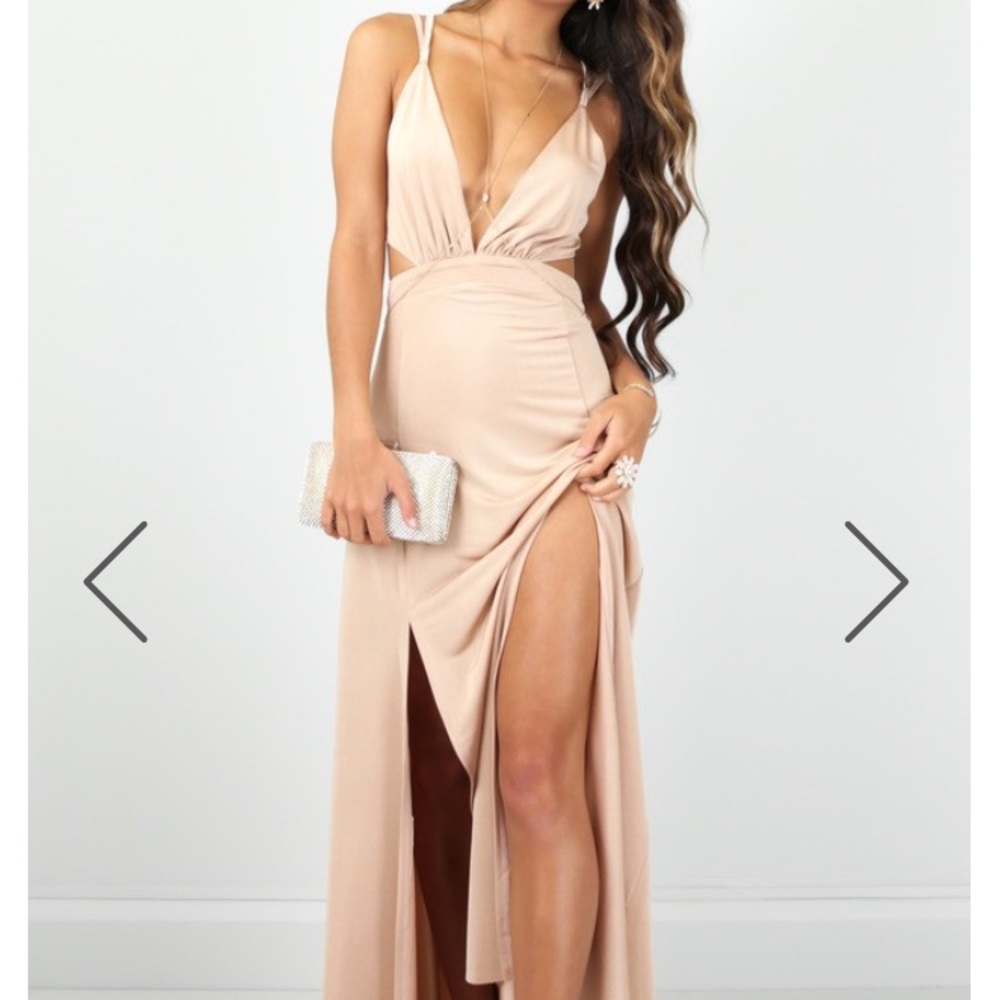 PERFECT FIT 😍 Showpo Beige "Tie Me Up" Dress