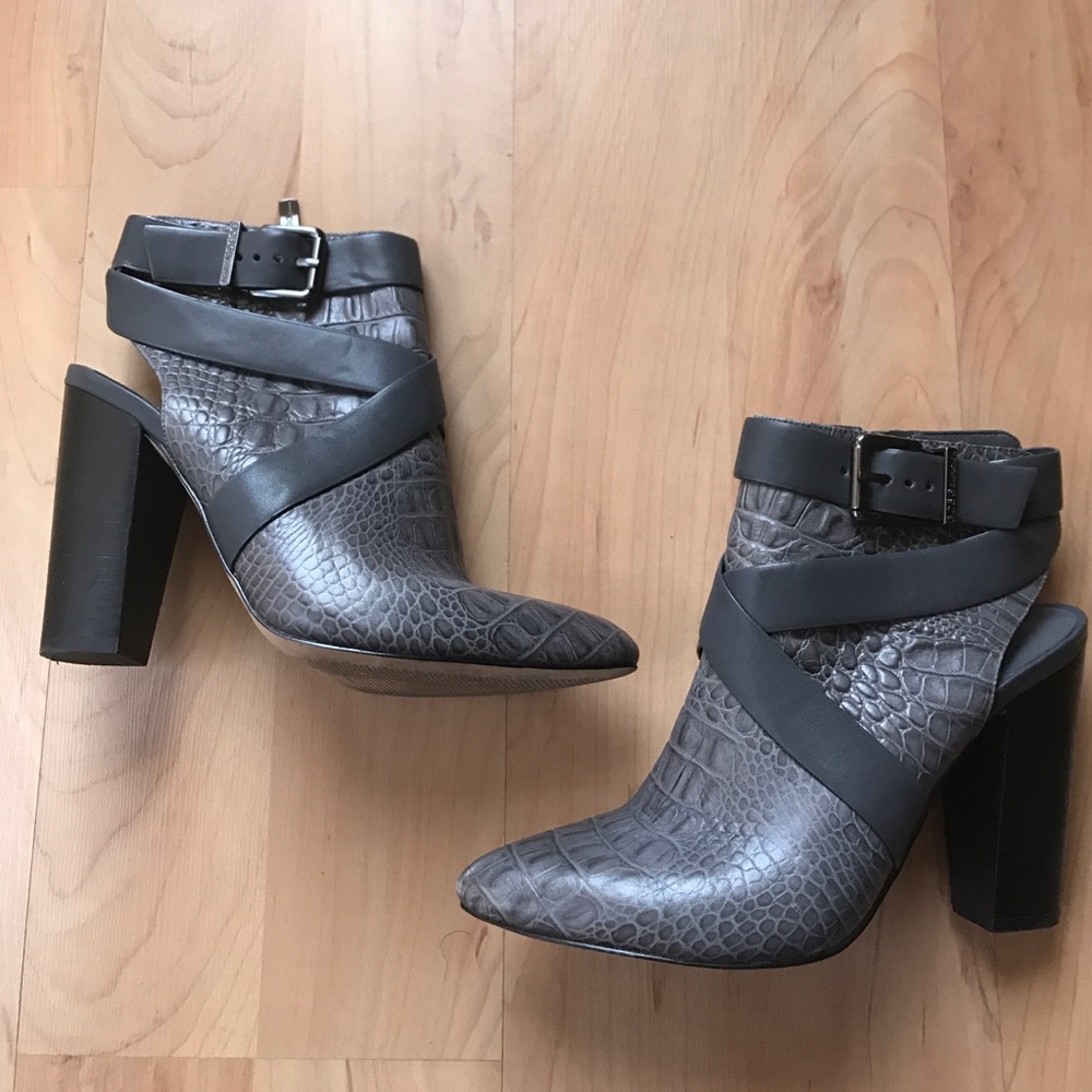 Bcbg generation gray leather booties