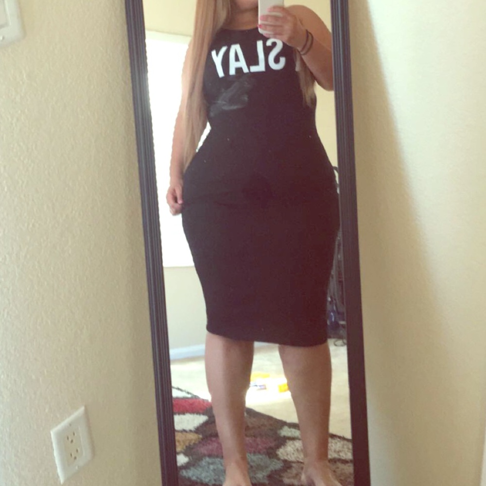 (S0ld on m3rcar1)"I SLAY" midi dress