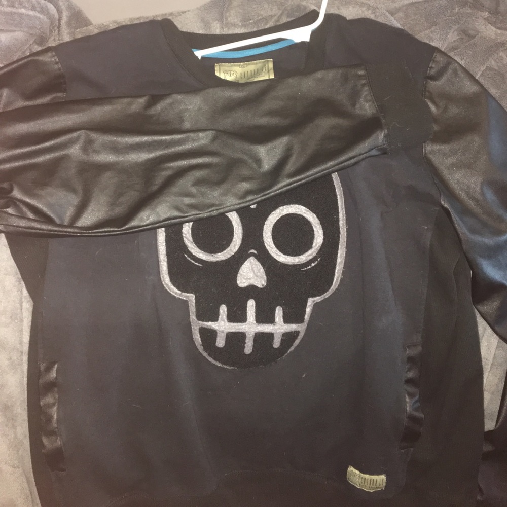 Skull sweatshirt with leather sleeves