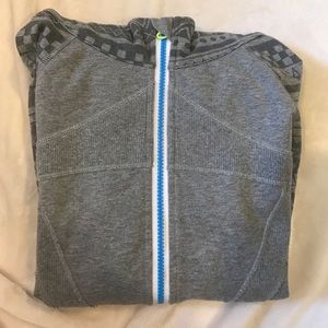 Ivivva scuba hoodie size small