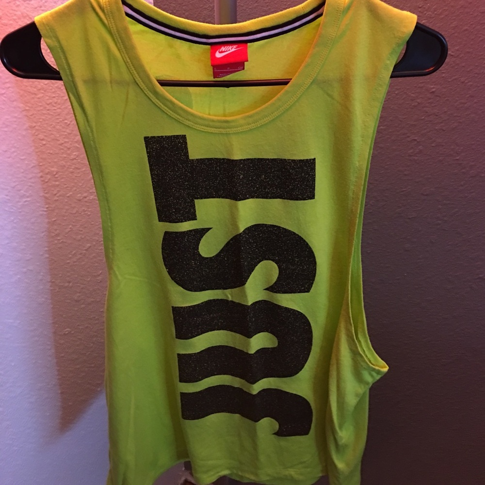 Nike muscle tank