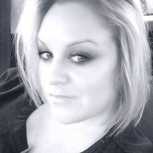 Meet your Posher, Lydia