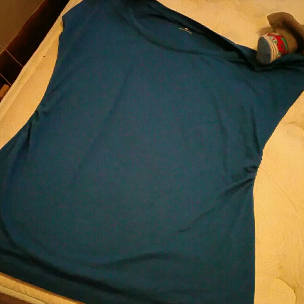 Cobalt blue tee