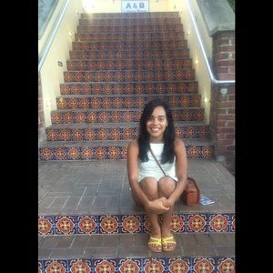 Meet your Posher, Gabriela