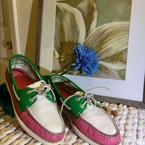 Sperry boat shoes multi color ready for the beach