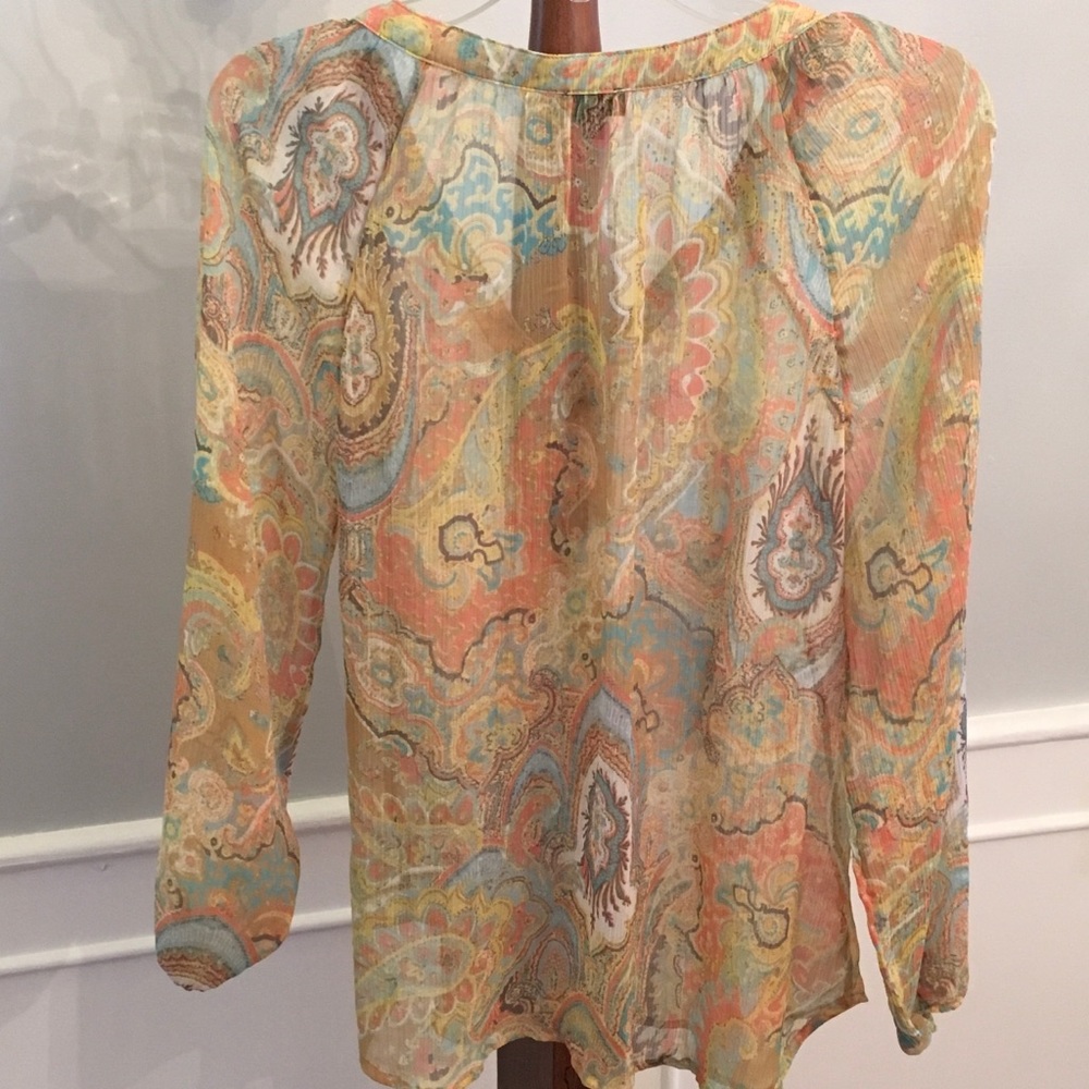 Beautiful Print Blouse - Picture 3 of 4