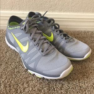 PERFECT condition Nike Fitsoles