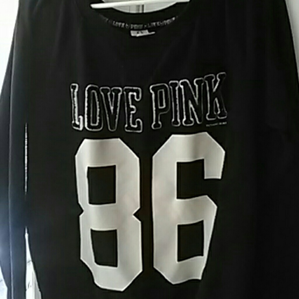 VS Pink sweatshirt