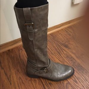 Women's taupe tall boots, size 8.
