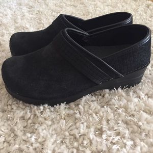 NWOB Sanita Professional Clogs