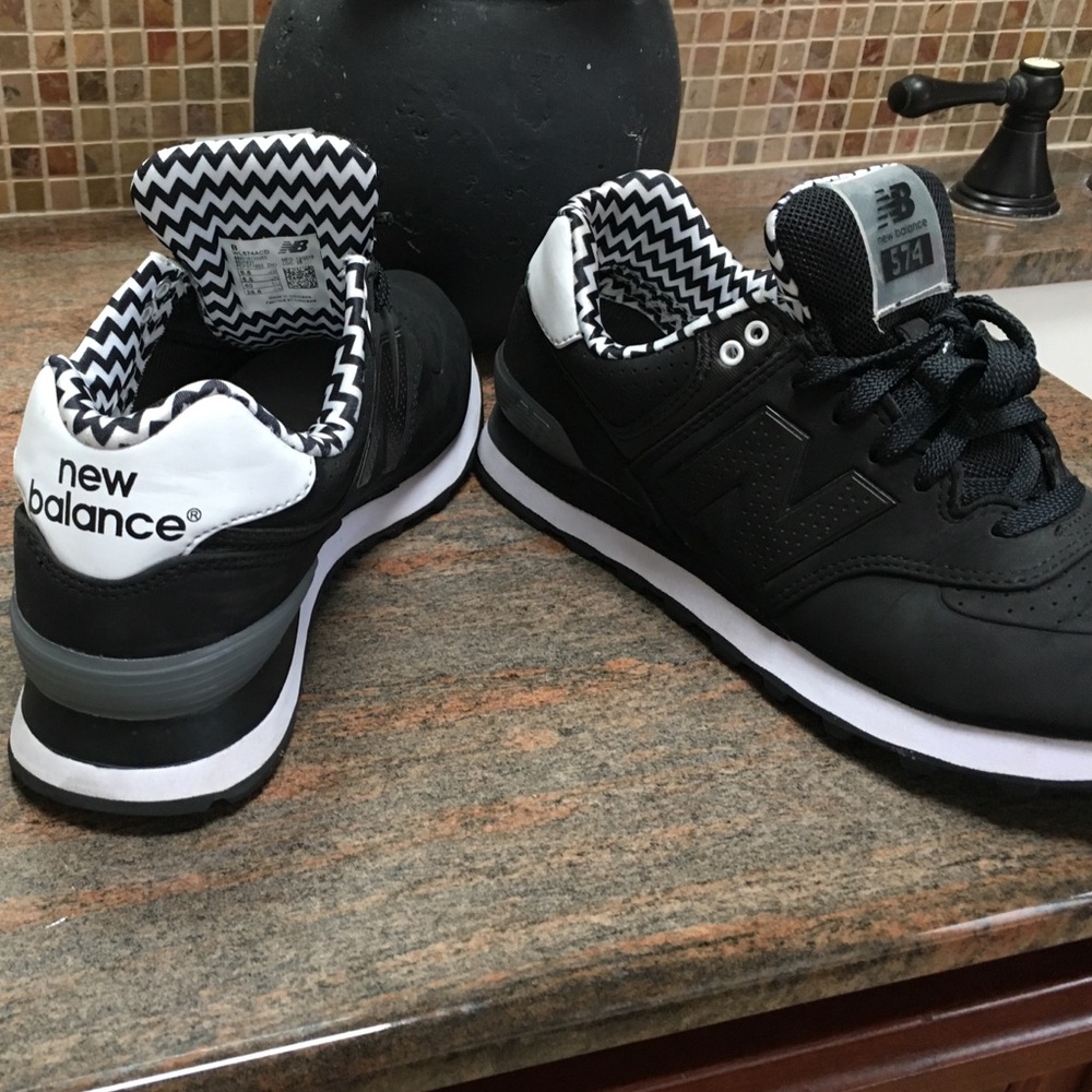 US women's size 8.5 New Balance WL574