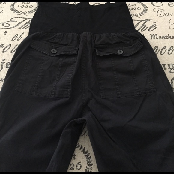 Motherhood Maternity Pants - Maternity convertible pants size medium Motherhood Maternity Pants - Maternity convertible pants size medium