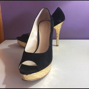 Black/gold platforms