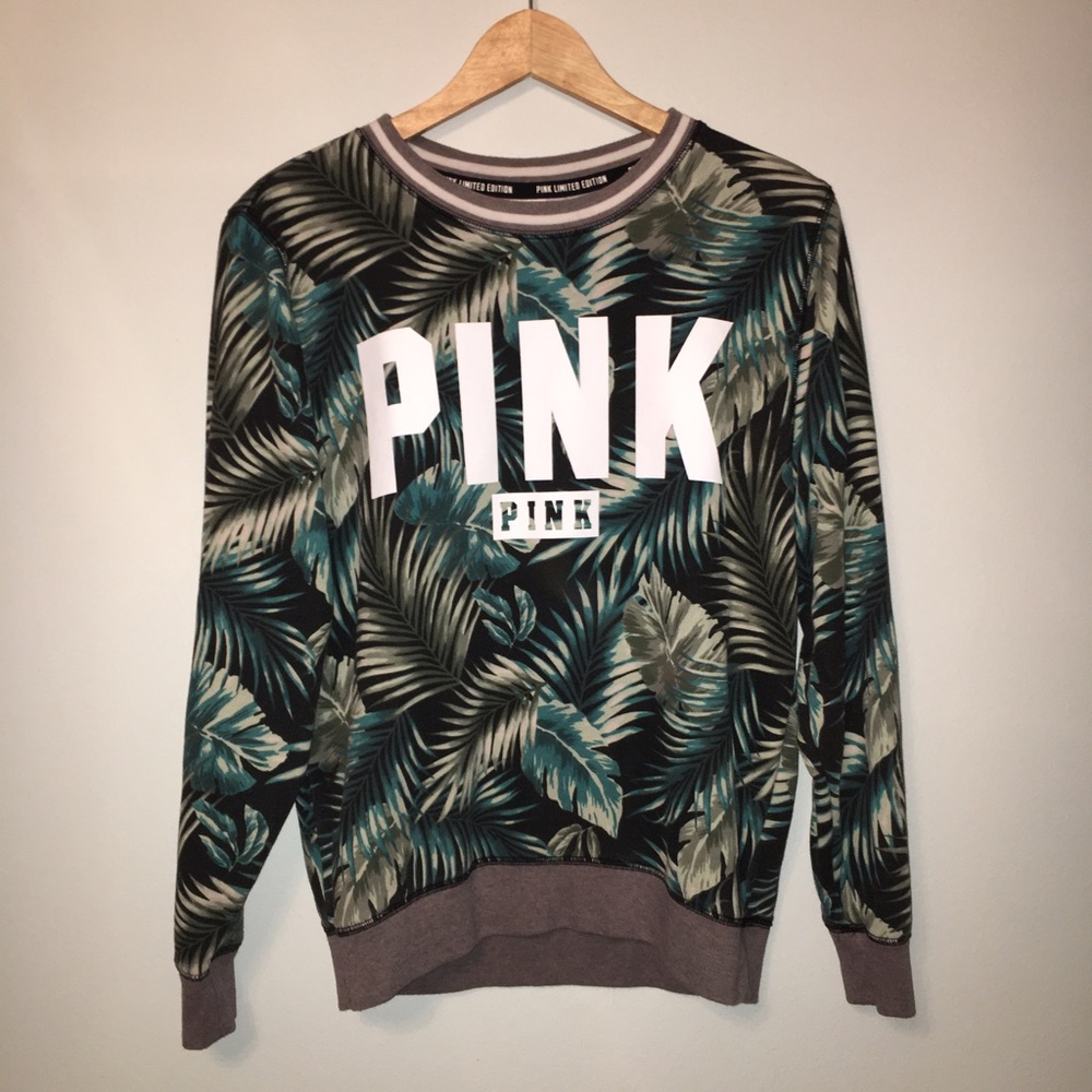 VS Pink Crewneck