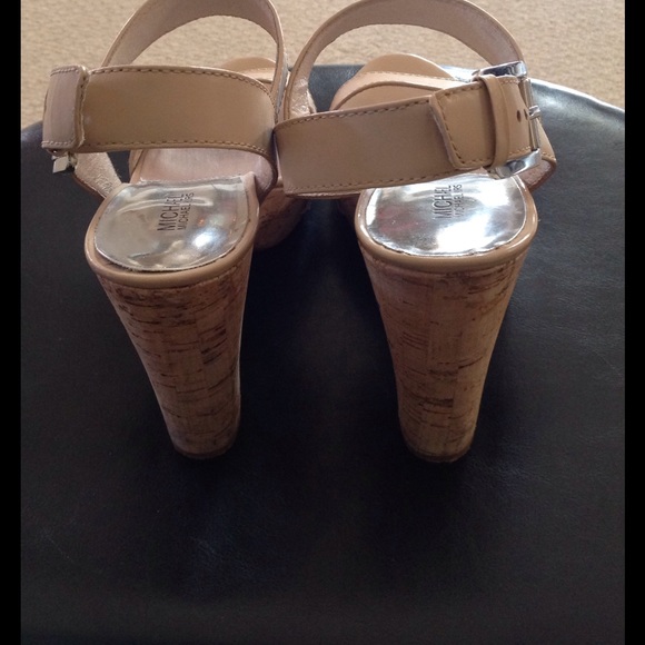 Michael Kors Platforms. - Picture 3 of 4