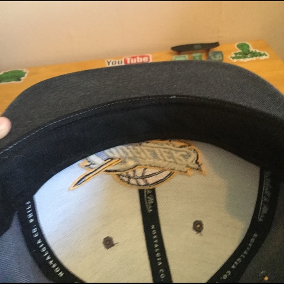 Mitchell and Ness Cavaliers hat - Picture 3 of 4