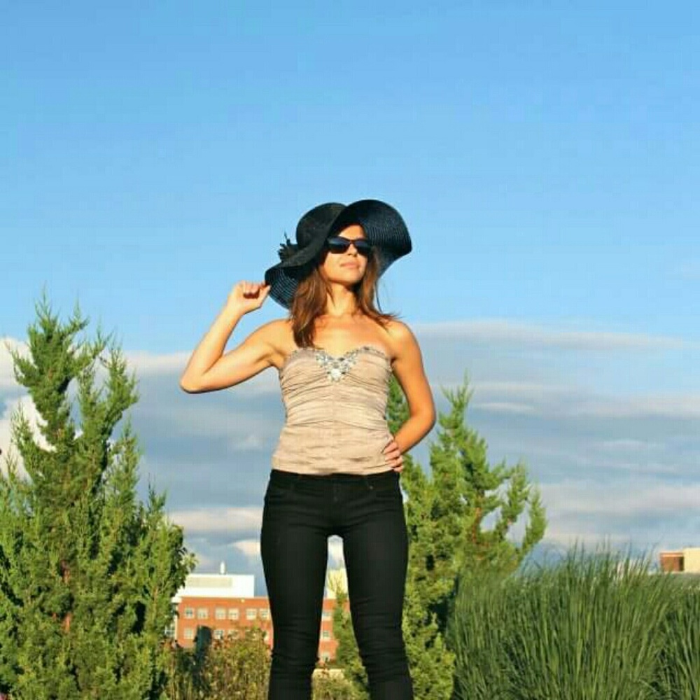 Meet your Posher, Tanya