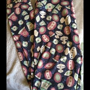 BNWT LuLaRoe Christmas Ornament Leggings