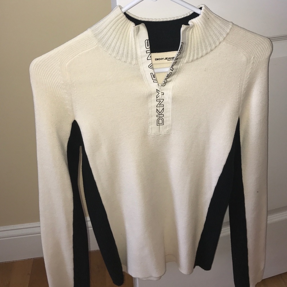 DKNY jeans BRAND NEW WITH TAGS sweater! Never worn