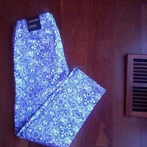 NWT White House Black Market Slim Ankle Jean