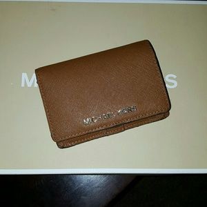 USED MK Jet Set wallet Brown