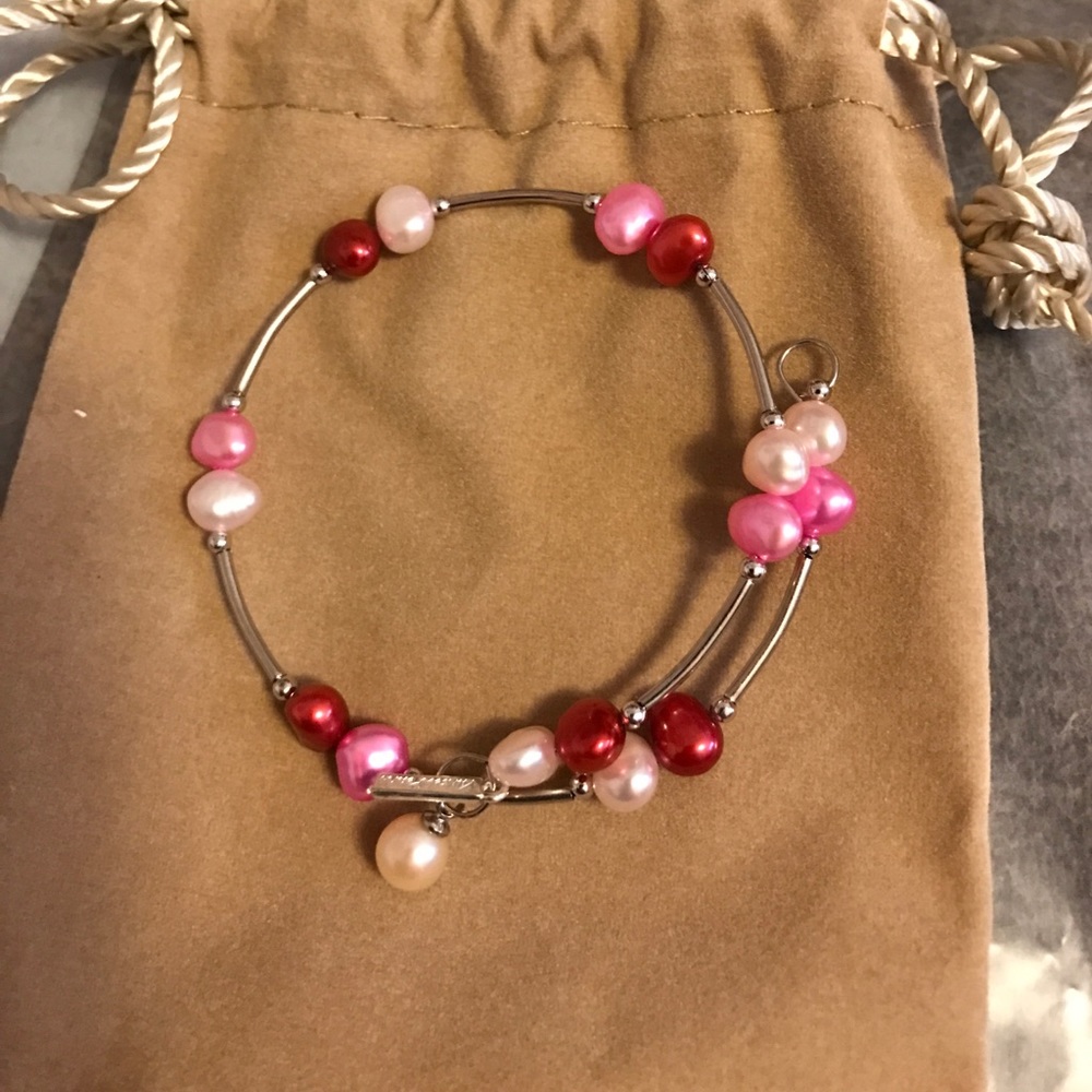 Brand New Vantel Pearls Rose Parade Wire Wrap