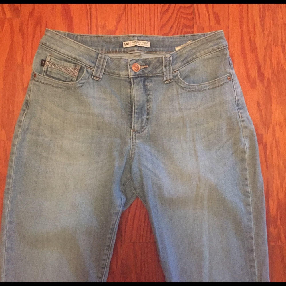 Slender Secret Jeans