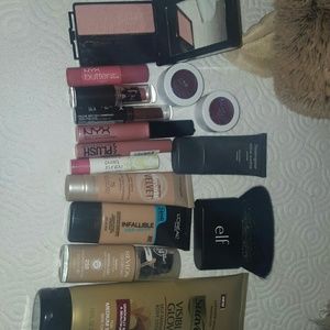 ACCEPTING OFFERS! Makeup Bundle