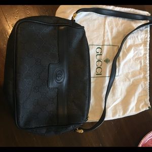 Gucci vintage black signature crossbody