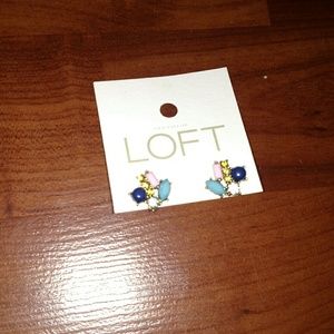 Vintage LOFT earrings 💅