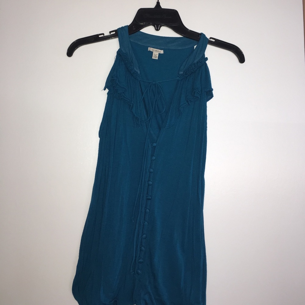 Double layered tank with buttons down the front