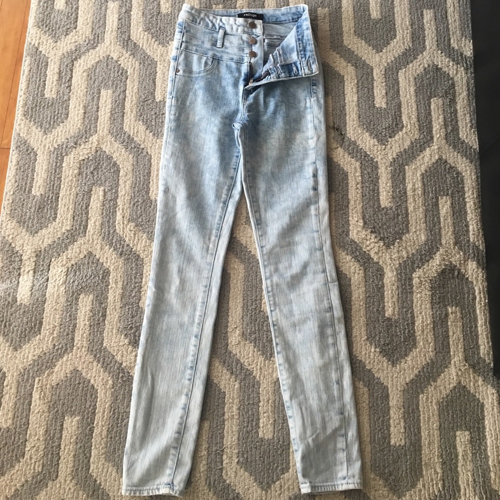 Acid washed jeans