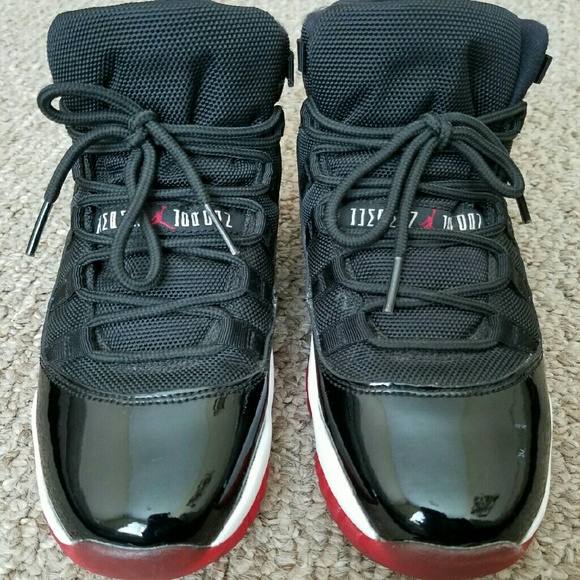 Jordan Bred 11s - Picture 2 of 4