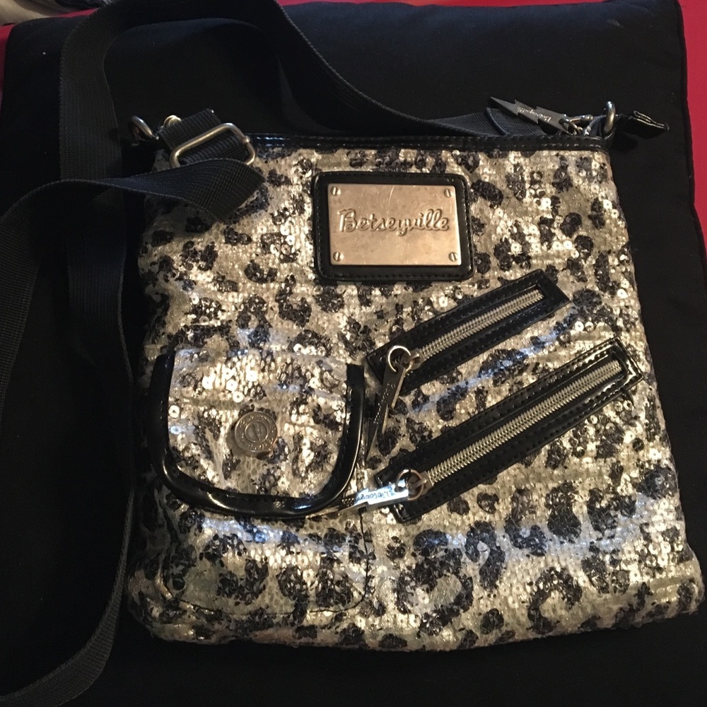 Betsy Johnson crossbody bag