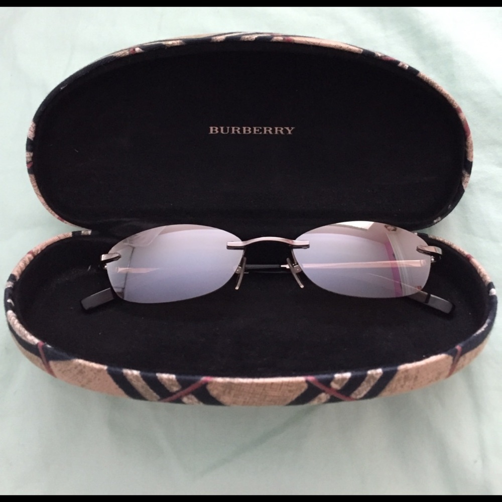 authentic Burberry sunglasses with case