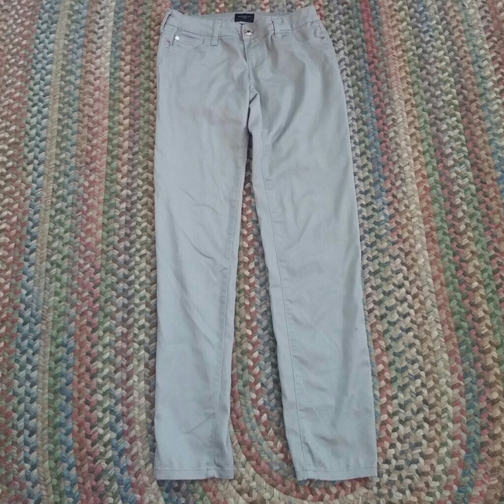 Celebrity Pink skinny jeans in size 3