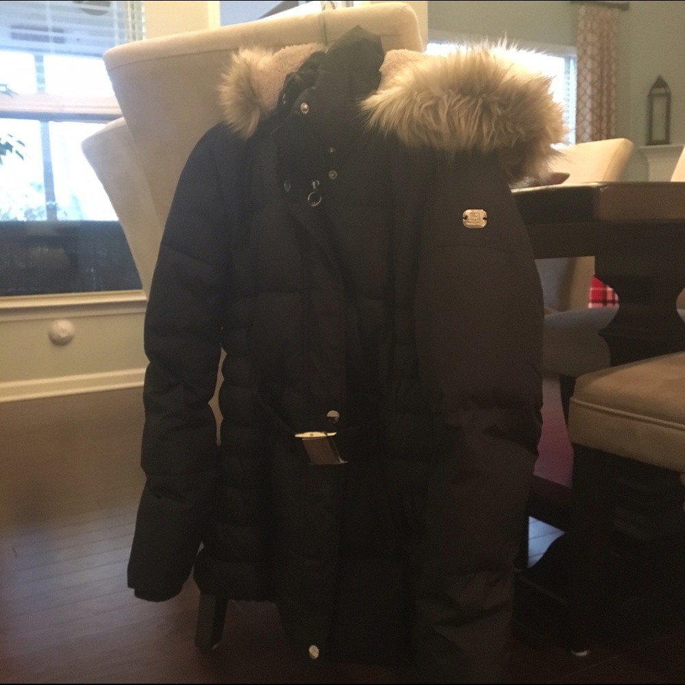 Black DOWN filled belted jacket