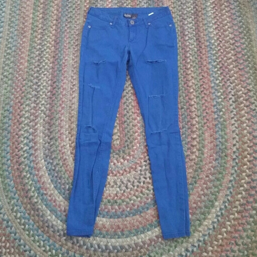 City Streets blue ripped skinny jeans in size 7