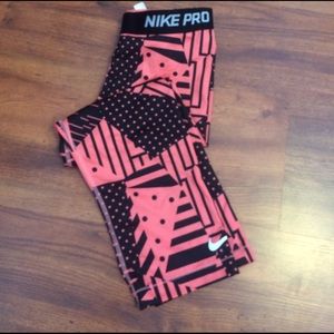 Nike workout leggings capris