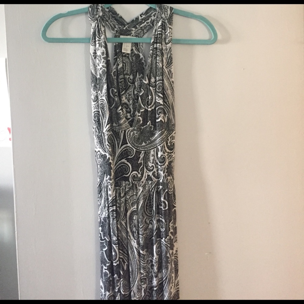 Long summer dress with crossed back